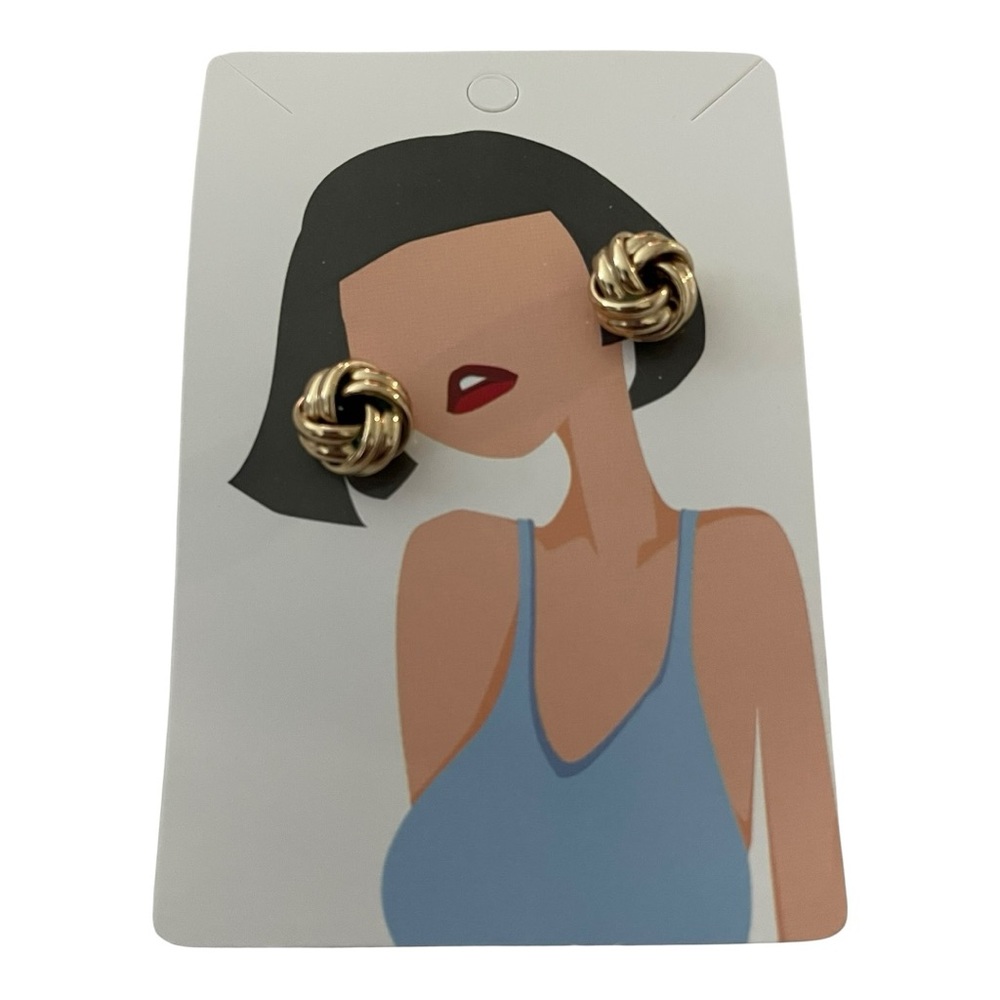 Elegant Gold Knot Earrings